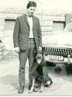 nstržm Ladislav KOLESÁR  a sl. pes Emil 3/S ( Endy) v 70. rokoch  O-VB Lučenec , foto archív KPH
